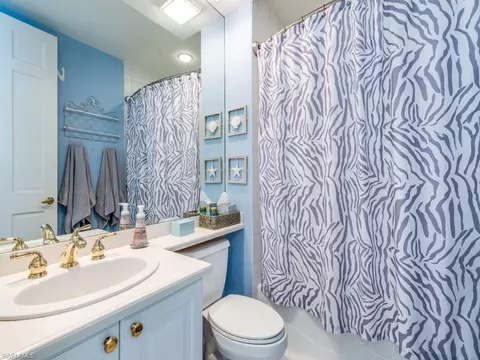 121 Colonade Cir, Naples, FL 34103 photo 10
