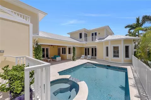 525 13th Ave S, Naples, FL 34102 photo 3