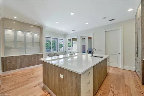 525 13th Ave S, Naples, FL 34102 photo 14