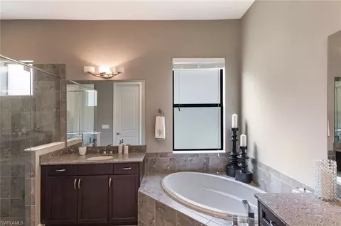1505 Serrano Cir, Naples, FL 34105 photo 13