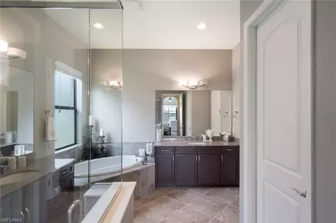 1505 Serrano Cir, Naples, FL 34105 photo 12