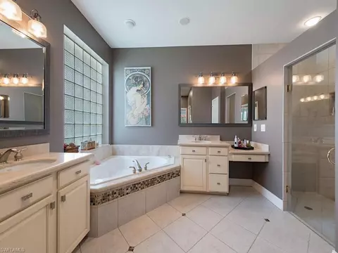 2036 Timberline Dr, Naples, FL 34109 photo 9