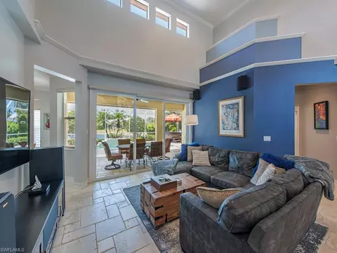 2036 Timberline Dr, Naples, FL 34109 photo 2