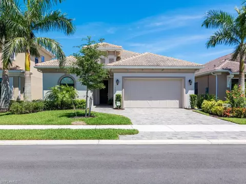 1541 Serrano Cir, Naples, FL 34105 photo 1
