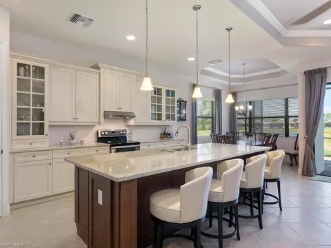 1541 Serrano Cir, Naples, FL 34105 photo 13