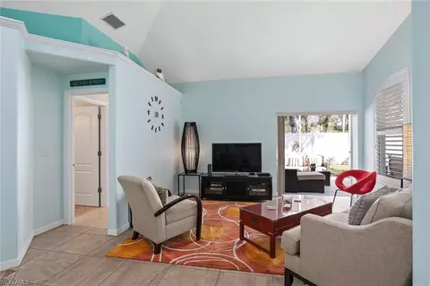 1075 Silverstrand Dr, Naples, FL 34110 photo 4