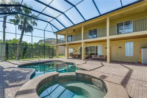 11382 Stratham Loop, Estero, FL 33928 photo 2