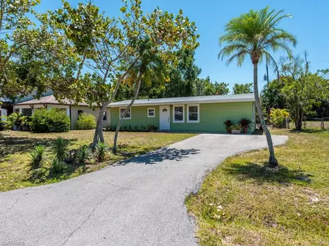 1048 Cooper Dr, Naples, FL 34103 photo 1