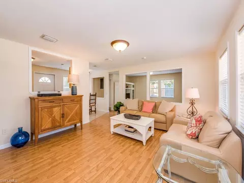 1048 Cooper Dr, Naples, FL 34103 photo 2