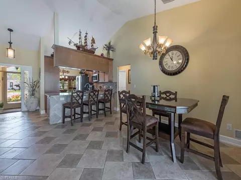 35 Mentor Dr, Naples, FL 34110 photo 4