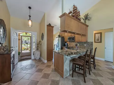 35 Mentor Dr, Naples, FL 34110 photo 8