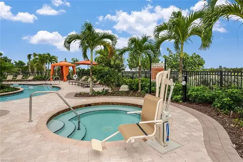 8575 Maggiore Ct, Naples, FL 34113 photo 4