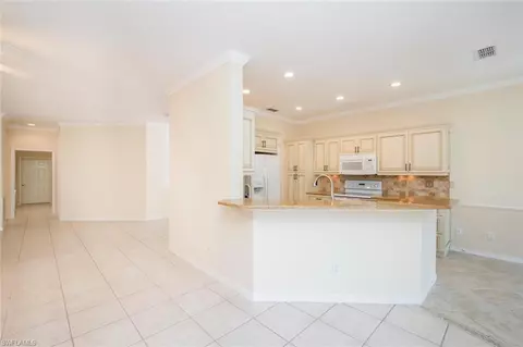2425 Game Hawk Ct #1401, Naples, FL 34105 photo 7