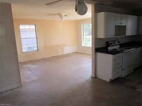 4520 Normandy Dr, Naples, FL 34112 photo 7