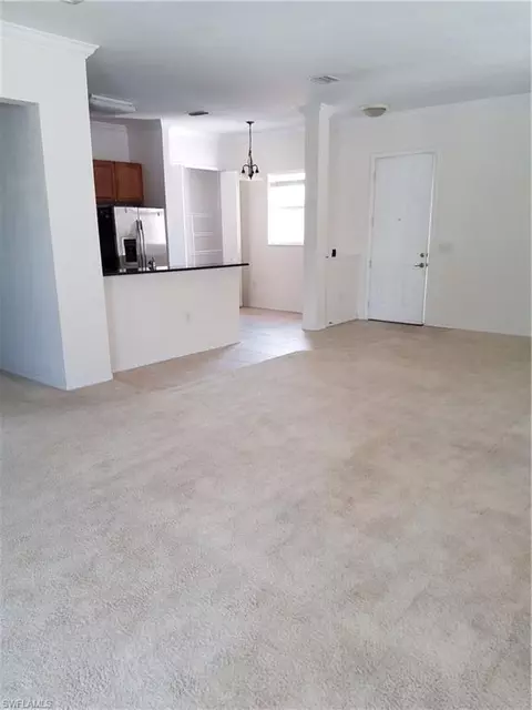 990 Peggy Cir #403, Naples, FL 34113 photo 6