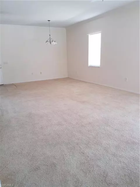 990 Peggy Cir #403, Naples, FL 34113 photo 7