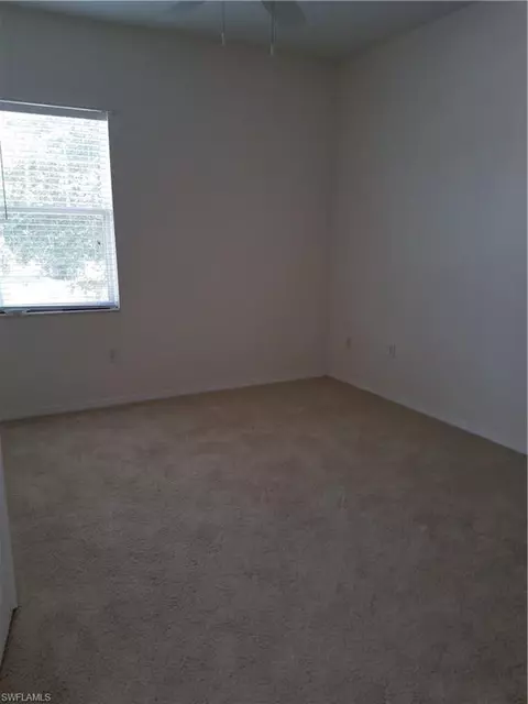 990 Peggy Cir #403, Naples, FL 34113 photo 8