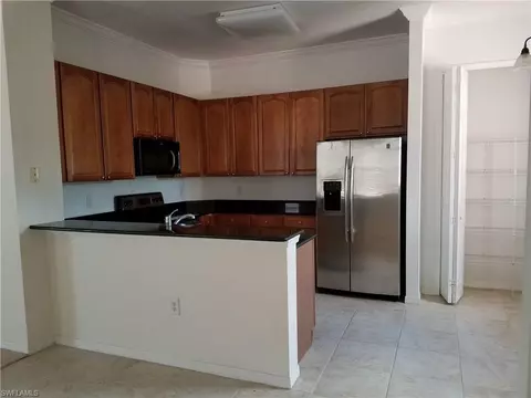 990 Peggy Cir #403, Naples, FL 34113 photo 14