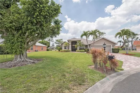 161 Brampton Ln, Naples, FL 34104 photo 2