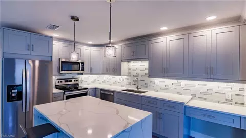 4701 Dorando Dr, Naples, FL 34103 photo 7