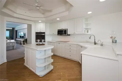 435 Dockside Dr #702, Naples, FL 34110 photo 11
