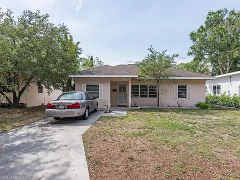 1120 9th Ave N, Naples, FL 34102 photo 1