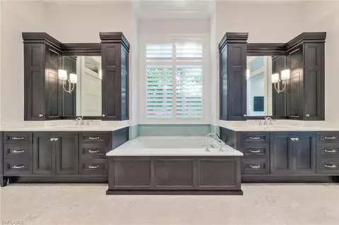 615 Wedge Dr, Naples, FL 34103 photo 10
