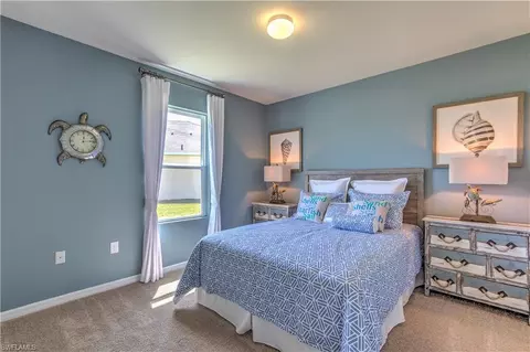 652 Hadley Pl E, Naples, FL 34104 photo 7