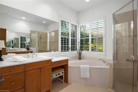 4936 Rustic Oaks Cir, Naples, FL 34105 photo 10