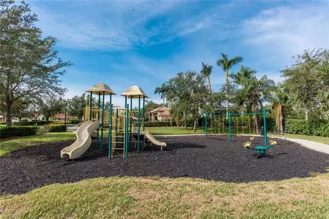 4936 Rustic Oaks Cir, Naples, FL 34105 photo 28