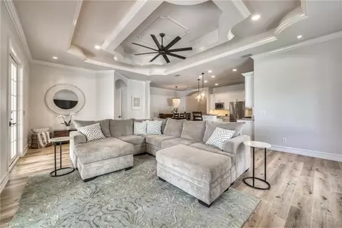 71 Madison Dr, Naples, FL 34110 photo 8