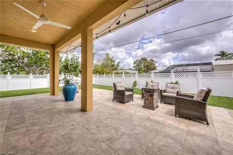 71 Madison Dr, Naples, FL 34110 photo 20