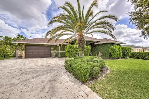 71 Madison Dr, Naples, FL 34110 photo 23