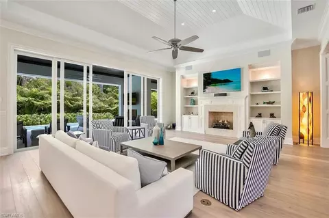 393 Springline Dr, Naples, FL 34102 photo 3