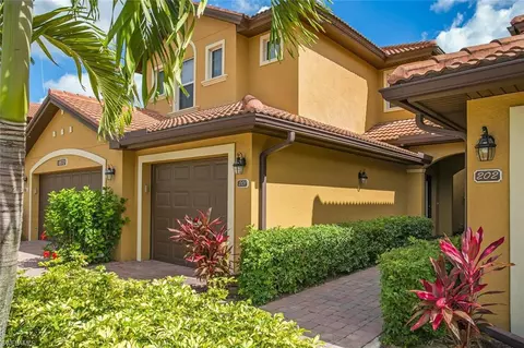 6673 Alden Woods Cir #201, Naples, FL 34113 photo 1