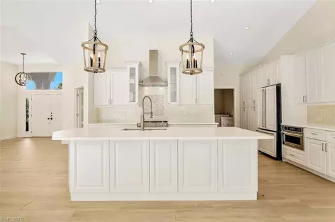 6601 Southfork, Naples, FL 34108 photo 10