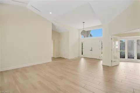 6601 Southfork, Naples, FL 34108 photo 5