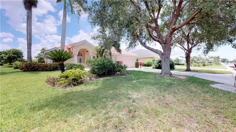 4914 Berkeley Dr, Naples, FL 34112 photo 5