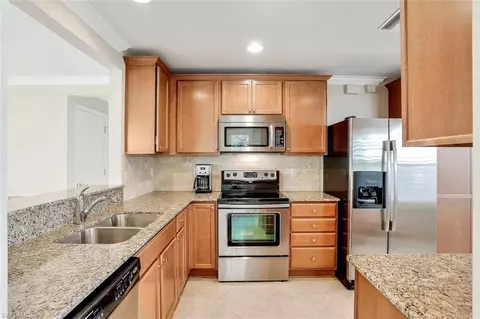 8733 Querce Ct, Naples, FL 34114 photo 9