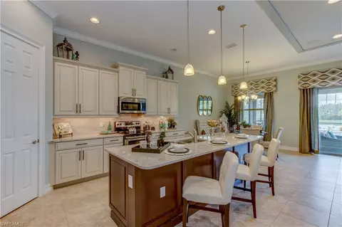 16395 Barclay Ct, Naples, FL 34110 photo 4