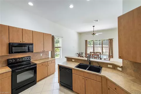 20316 Foxworth Cir, Estero, FL 33928 photo 6