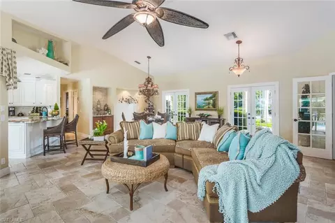 5265 Berkeley Dr, Naples, FL 34112 photo 2