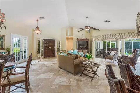 5265 Berkeley Dr, Naples, FL 34112 photo 3