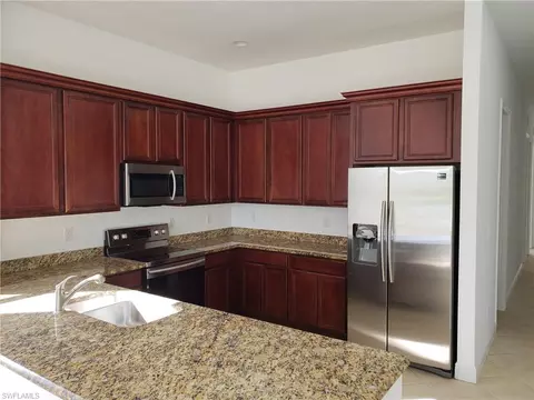 2015 Par Dr, Naples, FL 34120 photo 6