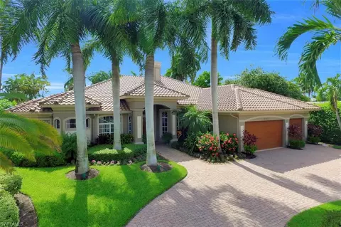 2725 Crayton Rd, Naples, FL 34103 photo 7