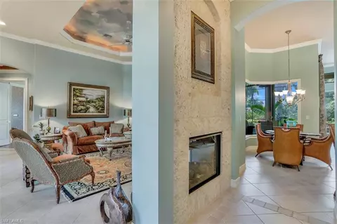 2725 Crayton Rd, Naples, FL 34103 photo 15
