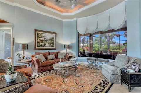2725 Crayton Rd, Naples, FL 34103 photo 8