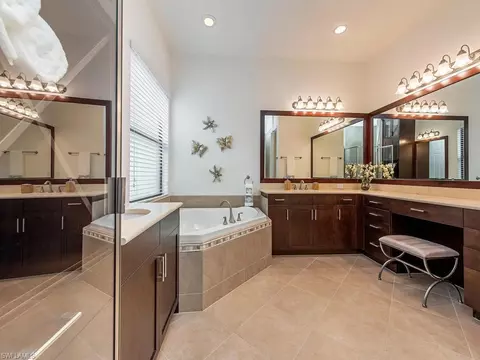 3187 Pacific Dr, Naples, FL 34119 photo 7