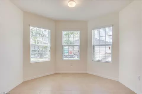 646 Wickham St, Naples, FL 34104 photo 12