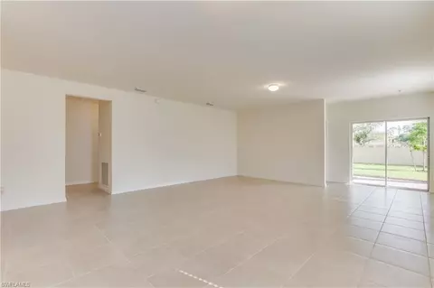 646 Wickham St, Naples, FL 34104 photo 15